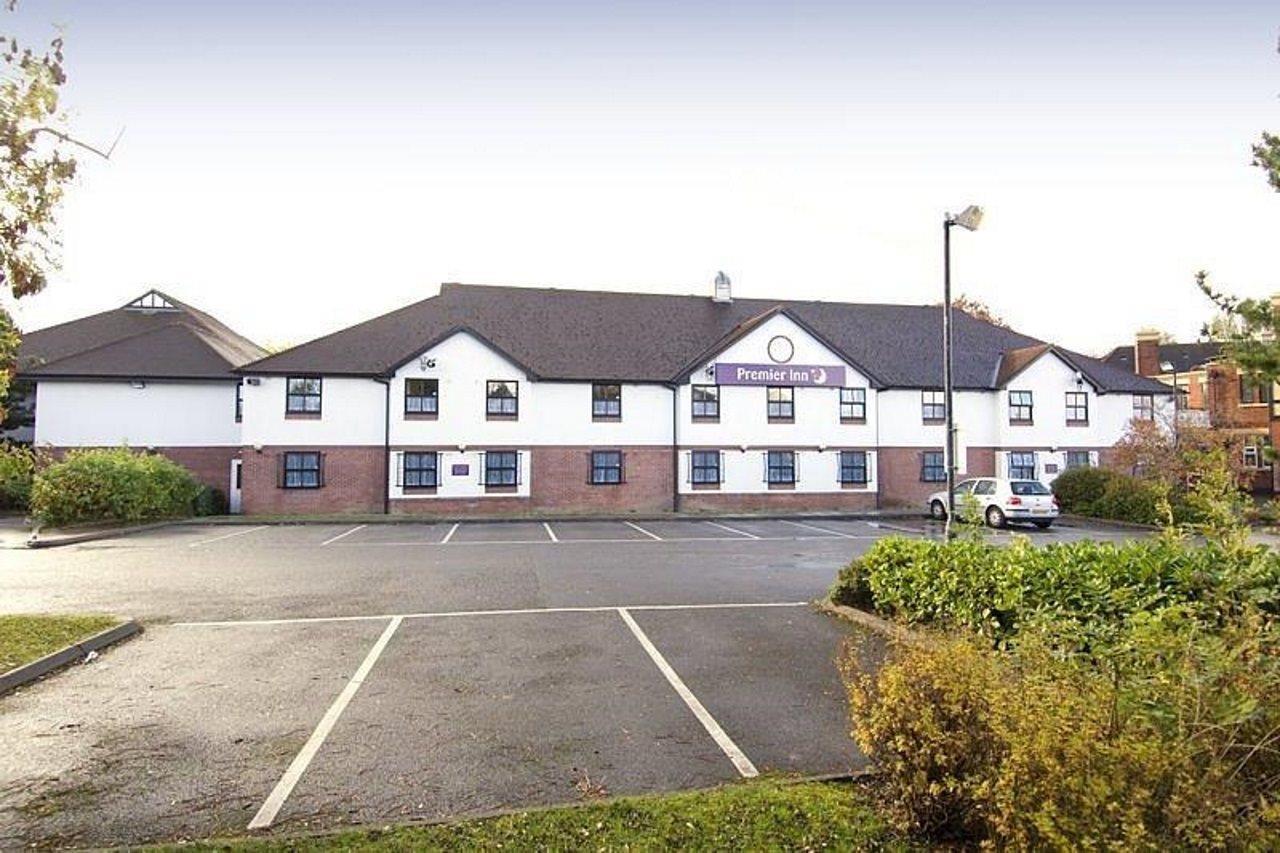Premier Inn Manchester Airport Ringway Экстерьер фото